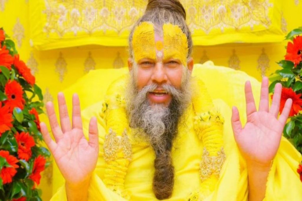 Premanand-Ji-Maharaj1-1024x683